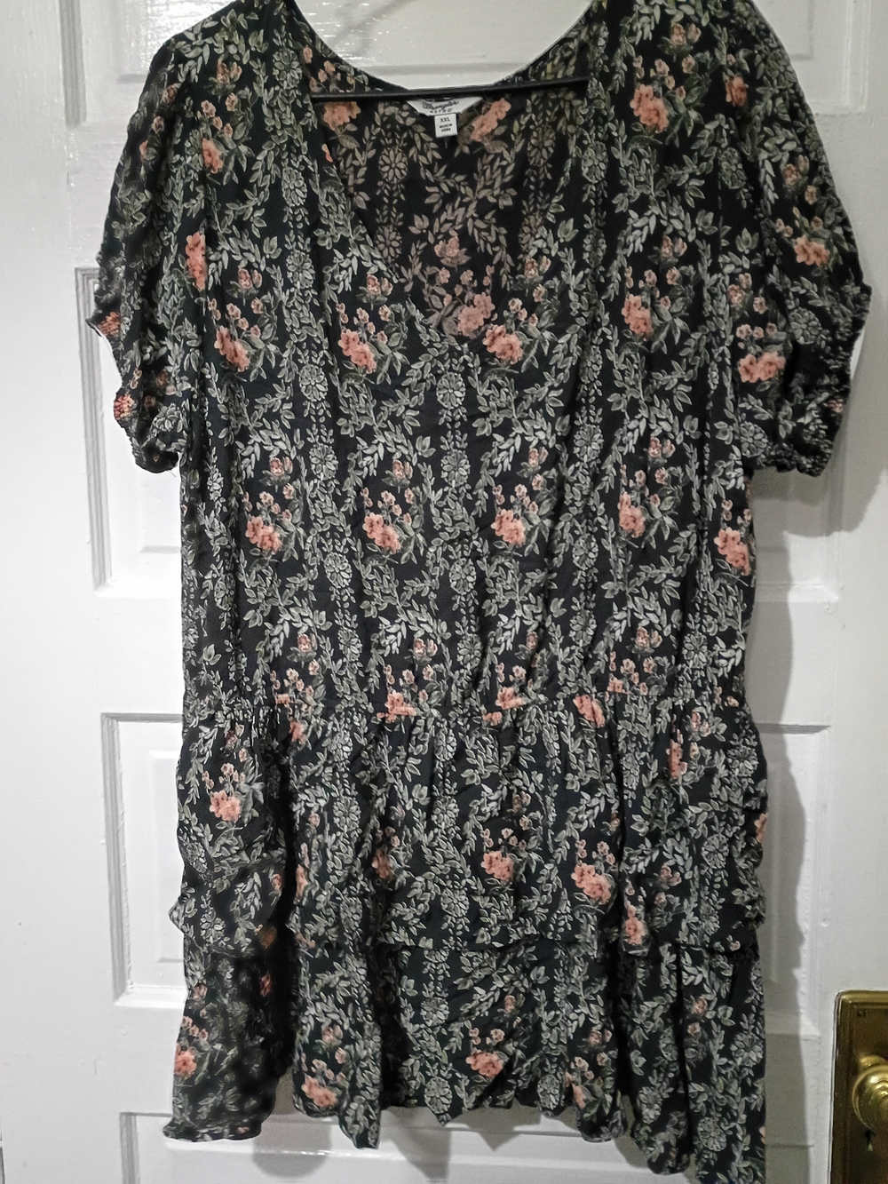 Women's Black Floral V-Neck Peplum Tunic with Pink Roses Xxl Wrangler Retro
